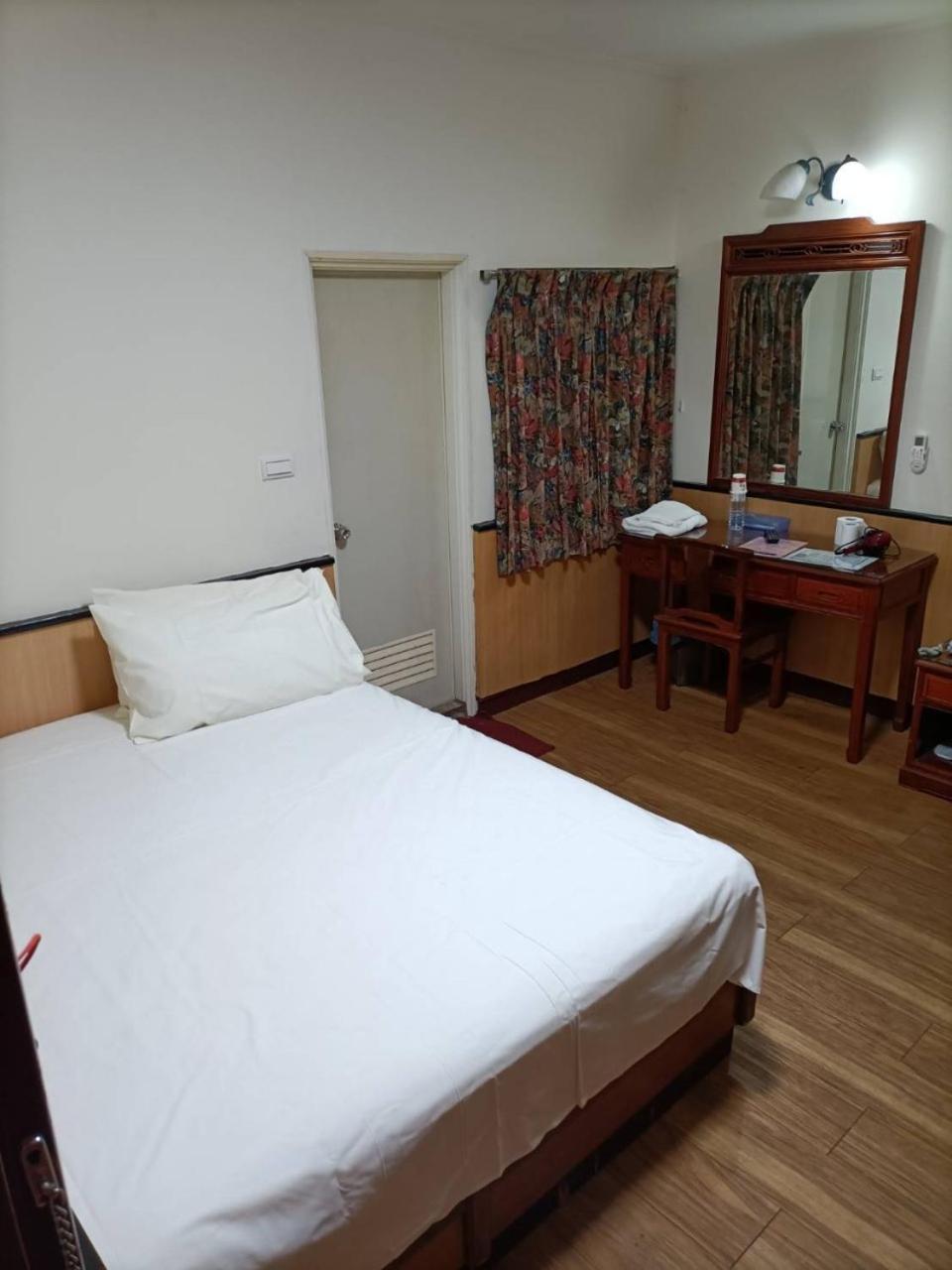 丸松商旅 Hotell Miaoli Eksteriør bilde