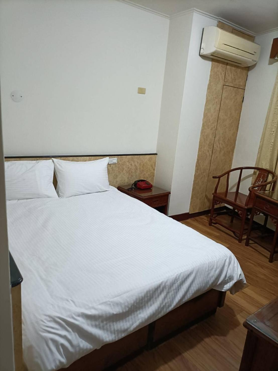 丸松商旅 Hotell Miaoli Eksteriør bilde