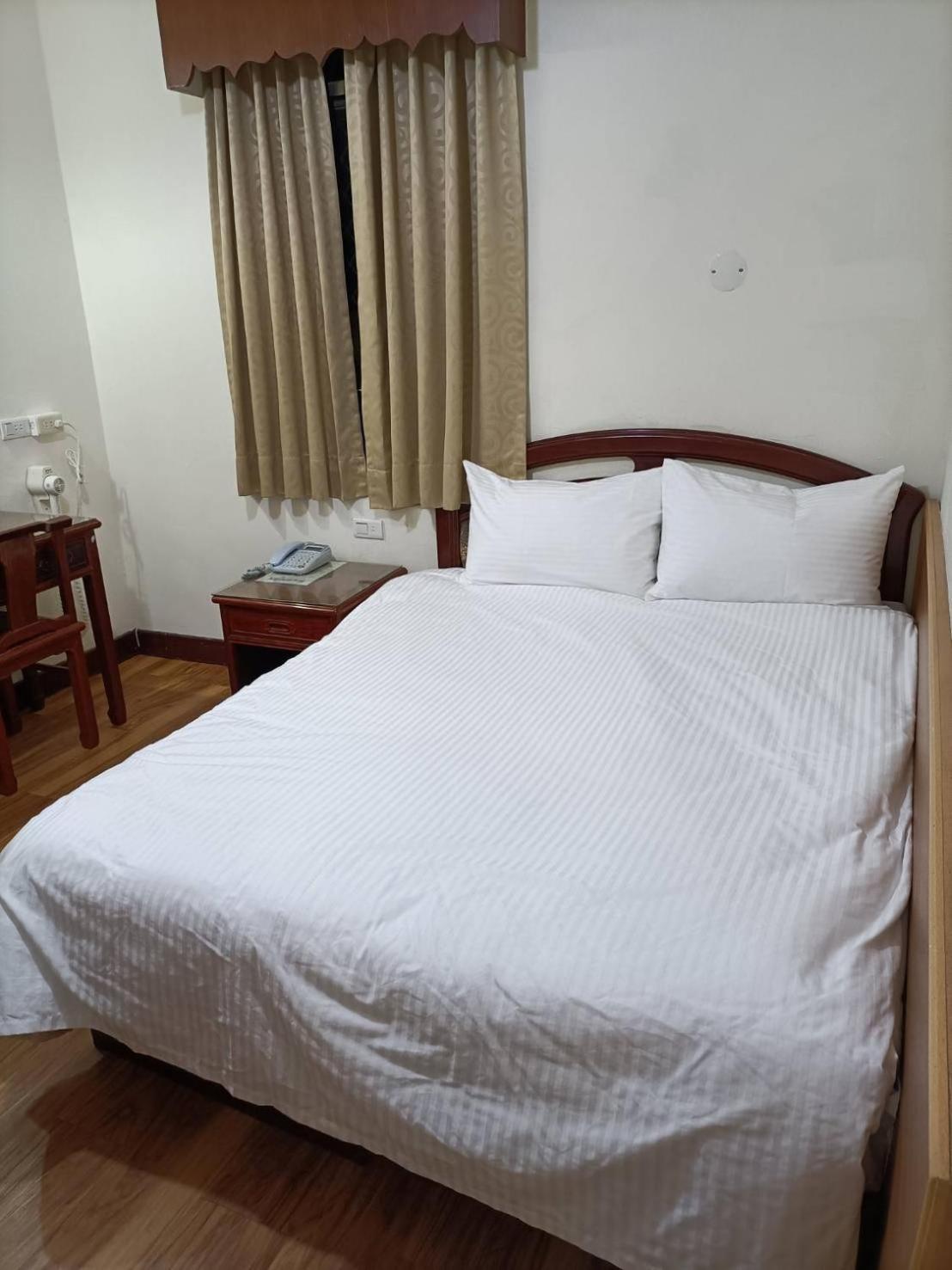 丸松商旅 Hotell Miaoli Eksteriør bilde